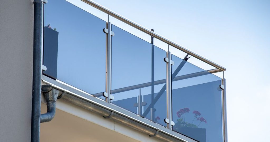 Guarda-corpo de vidro em Uberaba